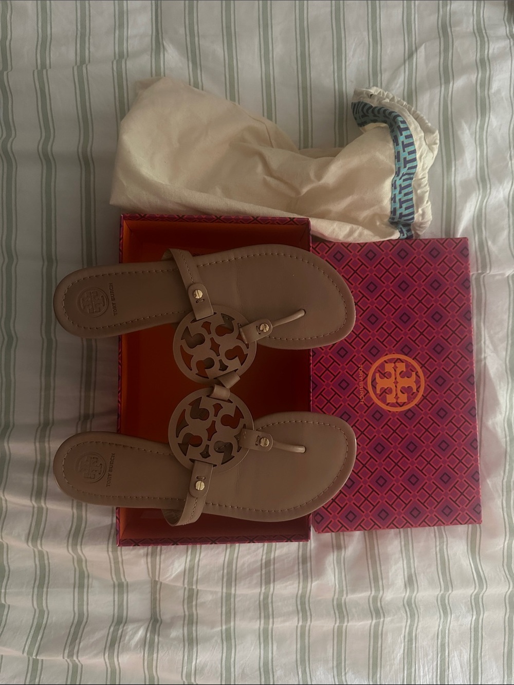 Footwear - Sandals